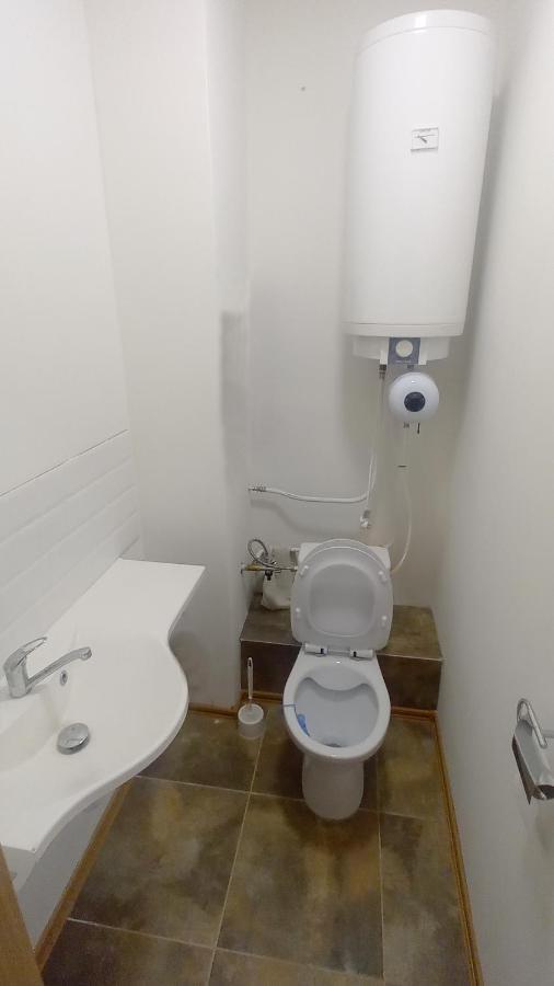 Krasny Priestranny Slnecny Apartman V Centre Mesta Trenčín Extérieur photo