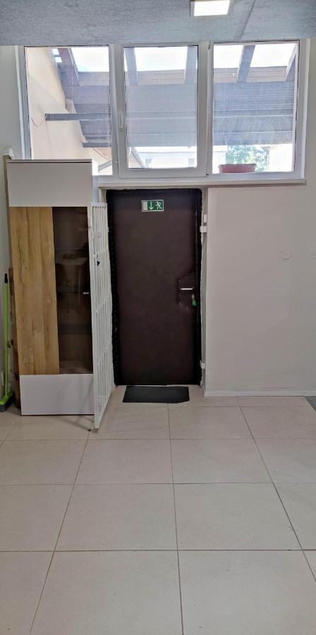 Krasny Priestranny Slnecny Apartman V Centre Mesta Trenčín Extérieur photo
